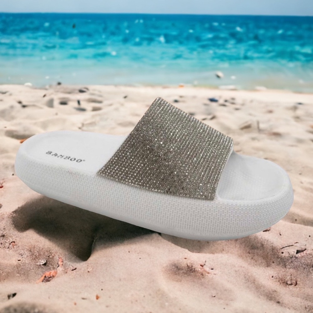 Bamboo Organize White Vinyl Woven Silver Rhinestone Slip-On Comfort Mule Sandal - Picture 1 of 9